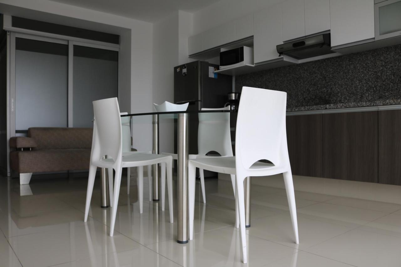Terrazas Apartments Miraflores リマ エクステリア 写真